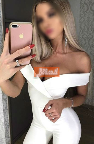 זוהר יש חיוך מקסים ועדין קול זוהר יש חיוך מקסים ועדין קול