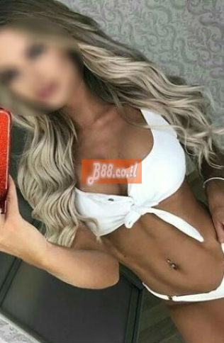 זוהר יש חיוך מקסים ועדין קול זוהר יש חיוך מקסים ועדין קול